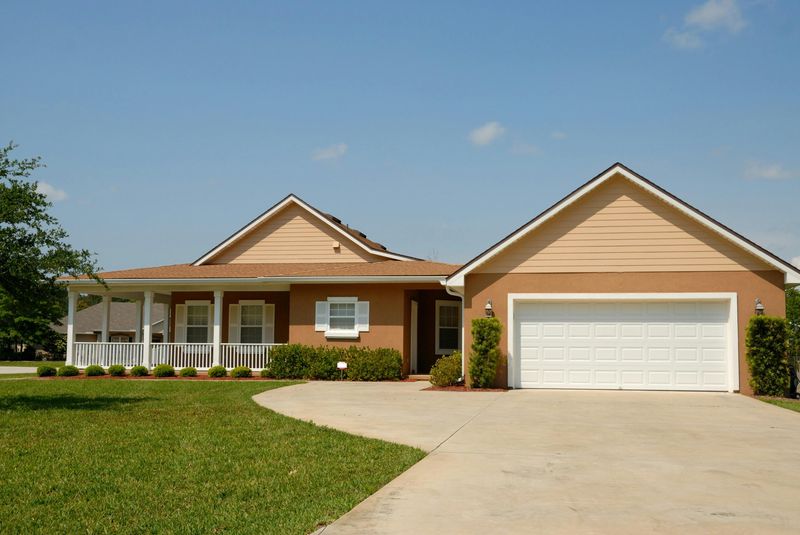 How does it cost for a new roof in Ohio? Roof Revivers has the answers.